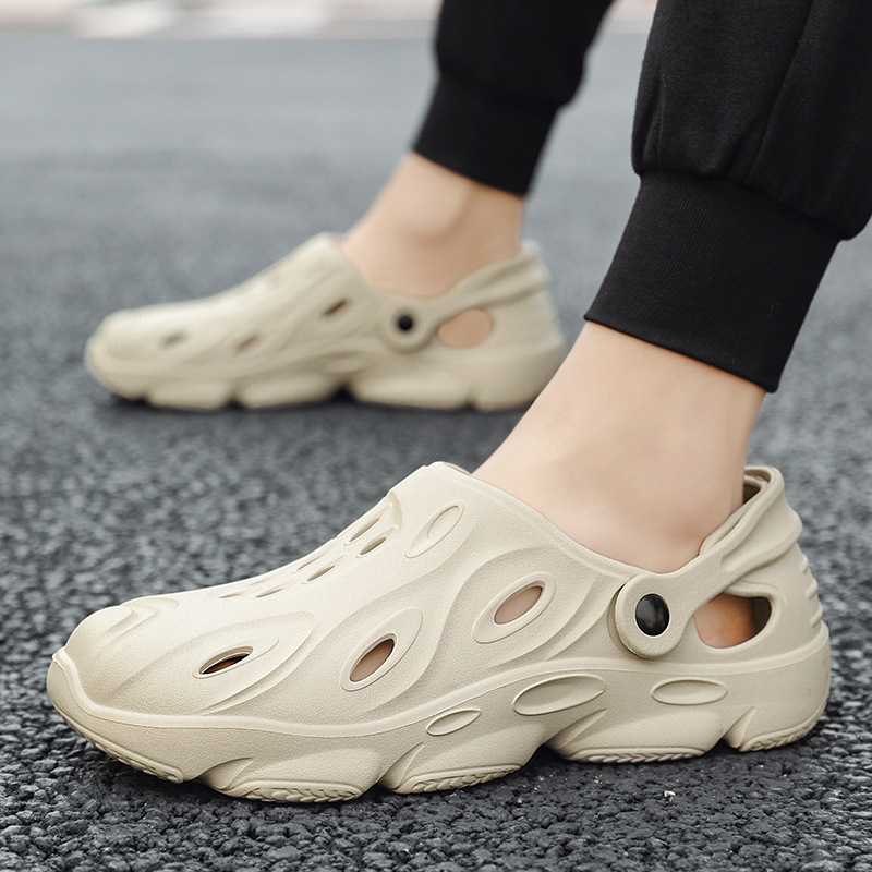 Men Fashion Hollow Lightweight Solid Color Sandals