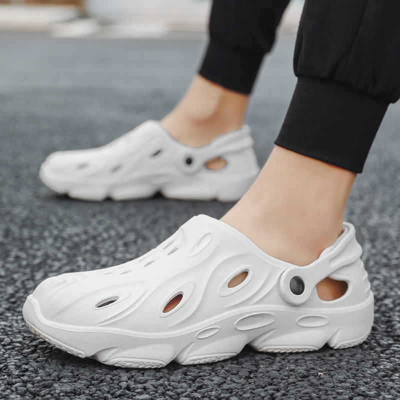 Men Fashion Hollow Lightweight Solid Color Sandals